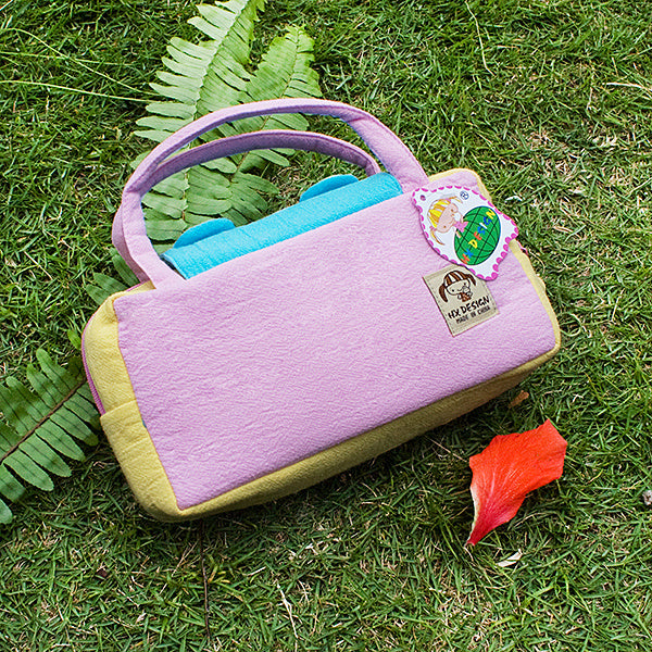 [Sweet Bear] Embroidered Applique Kids Mini Handbag / Cosmetic Bag / Travel Wallet (7.8*5.5*1.4)
